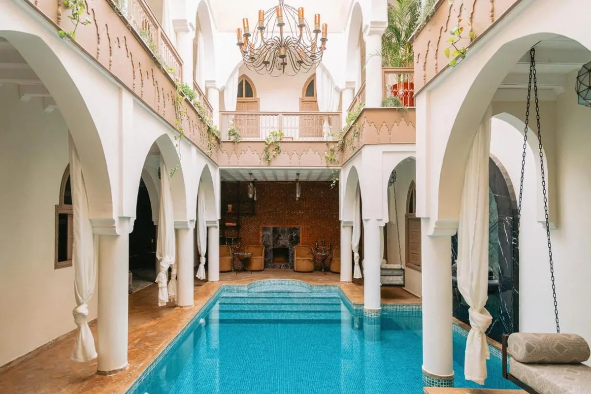 Riad Lucia à Marrakech — patio et piscine du riad